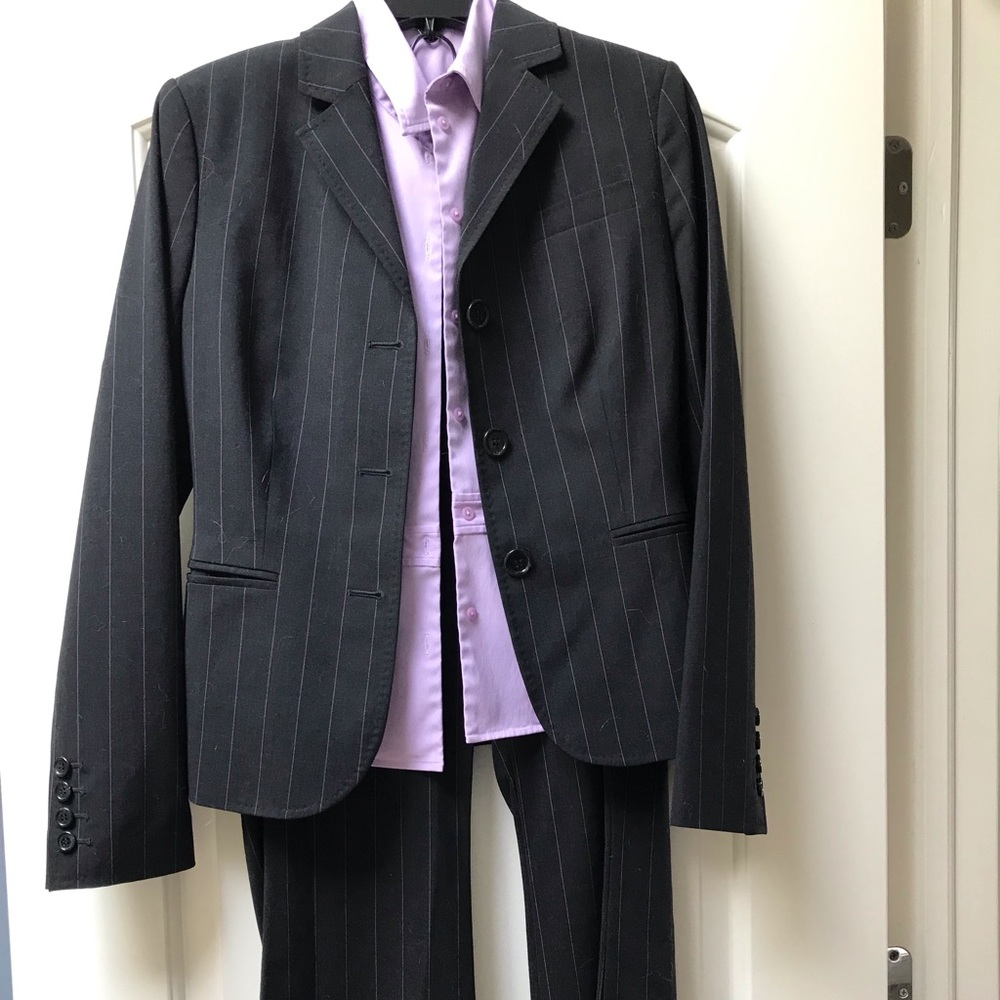 The Limited Suit with sleeveless dress shirt